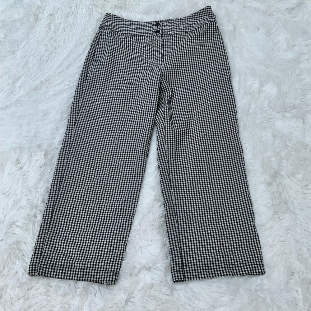 Chicos black and white crop length pants size 0